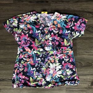 Women's size small Wonder wink scrub top